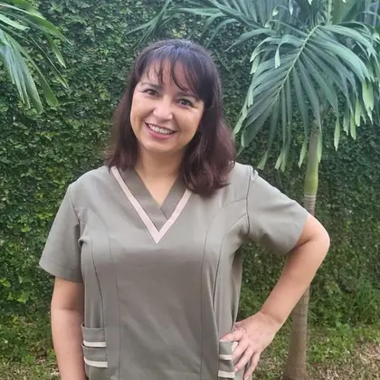 Dr. Ana Santana